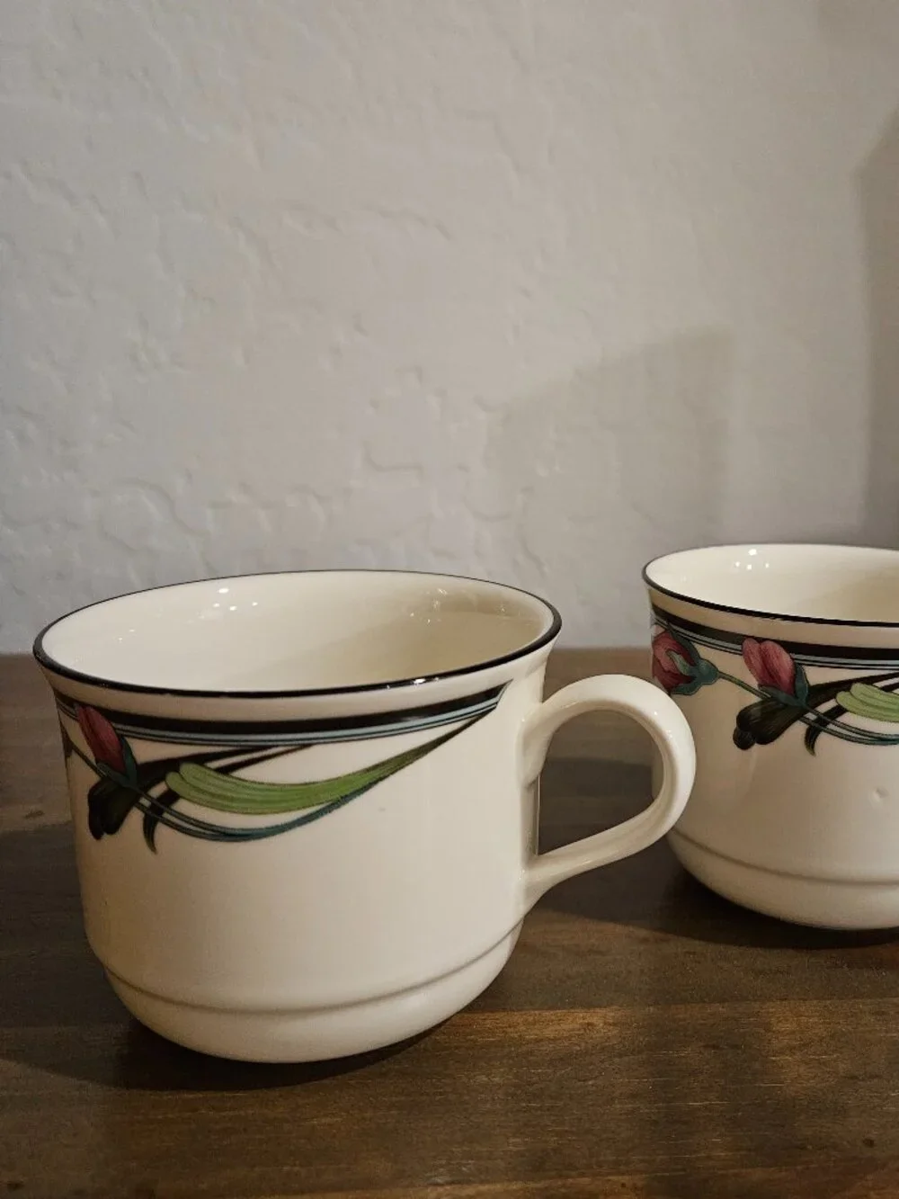 Lenox Floral Ceramic Coffee Mugs Teacups Set of 2 White Pink Green